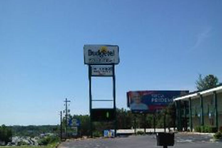 Exterior of Budgetel Extended Stay Hotel