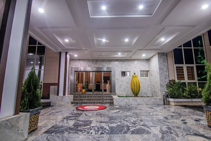 Image of Bon Hotel Royal Parklane