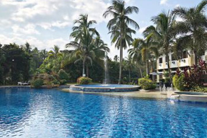 Pool 43 of 60