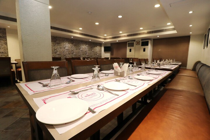 Dining 27 of 68