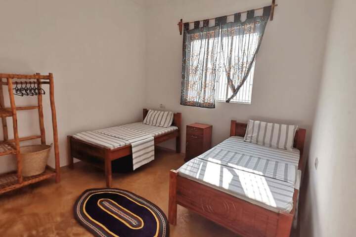 Room 6 of 48