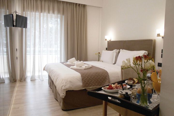 Room 4 of 71