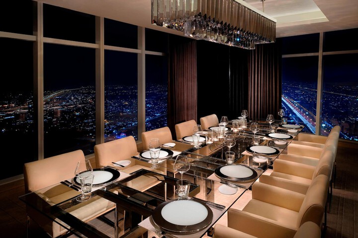 Dining 78 of 140
