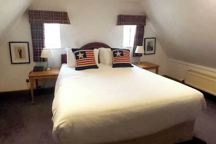 Room 10 of 30
