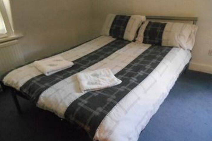 Room 5 of 7