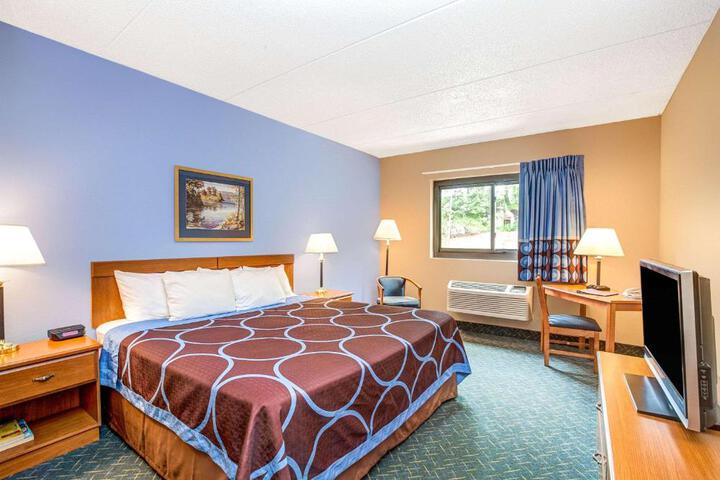 1 King Bed Mobility Accessible (5 of 12)