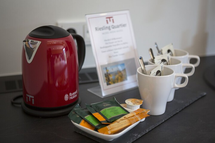 Breakfast/Coffee Service 17 of 46