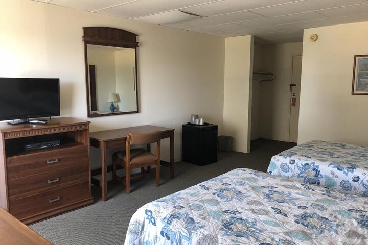 Room 2 of 17