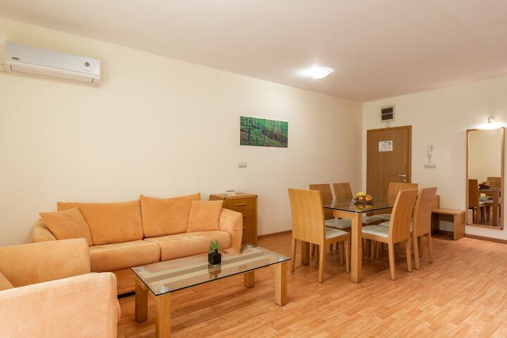 Room 80 of 209