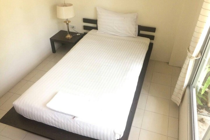 Room 15 of 52