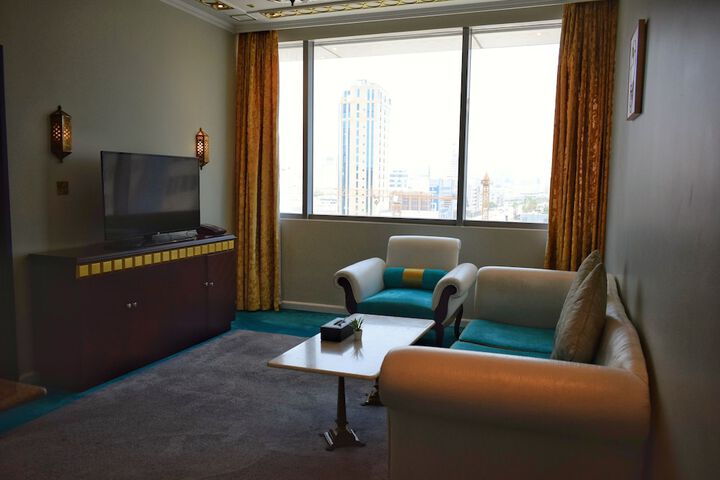 Room 30 of 120