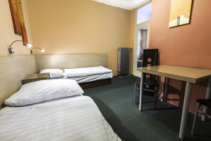 Room 10 of 61