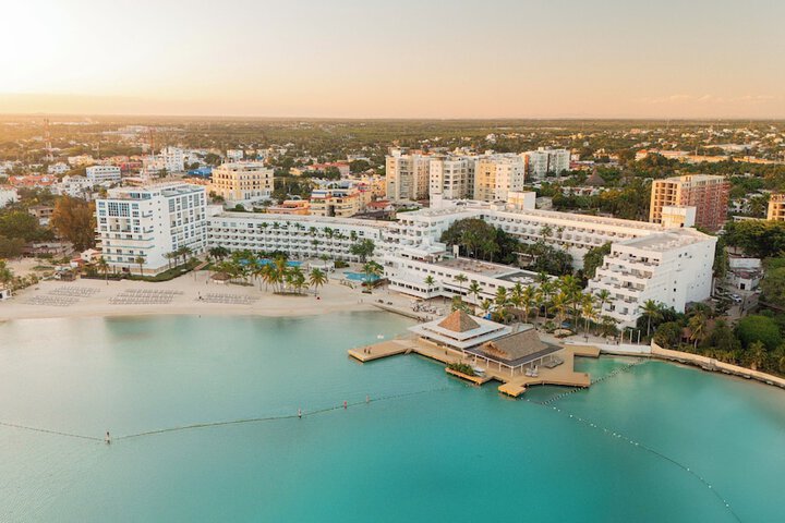 Santo Domingo Bay Convention Resort & Casino