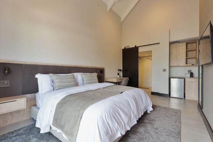 Room 25 of 49