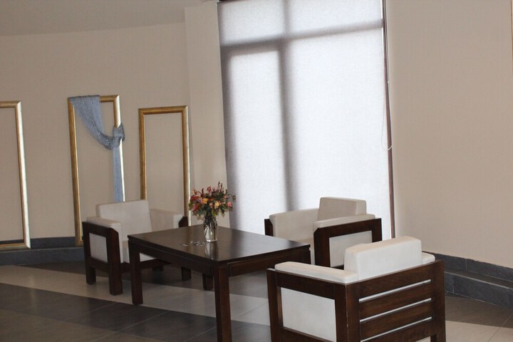 Hotel Interior 4 of 113