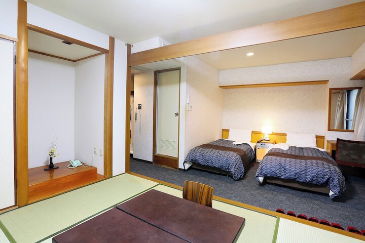 Room 22 of 51