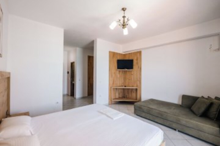 Room 15 of 88