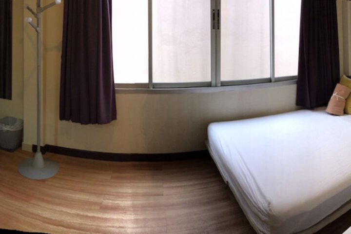 Room 16 of 55