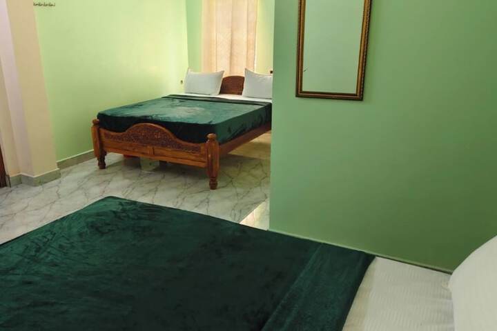 Room 4 of 47