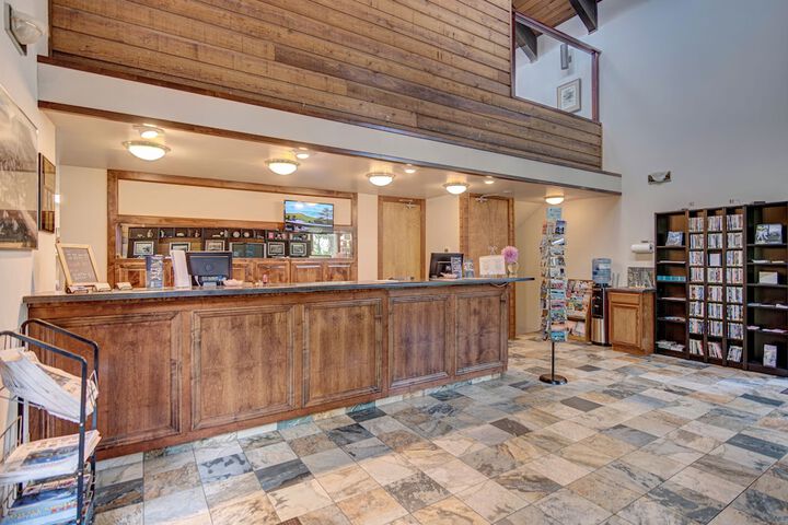 Hotel Interior 2 of 124
