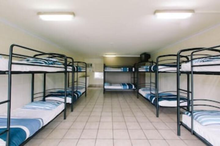 Room 16 of 30