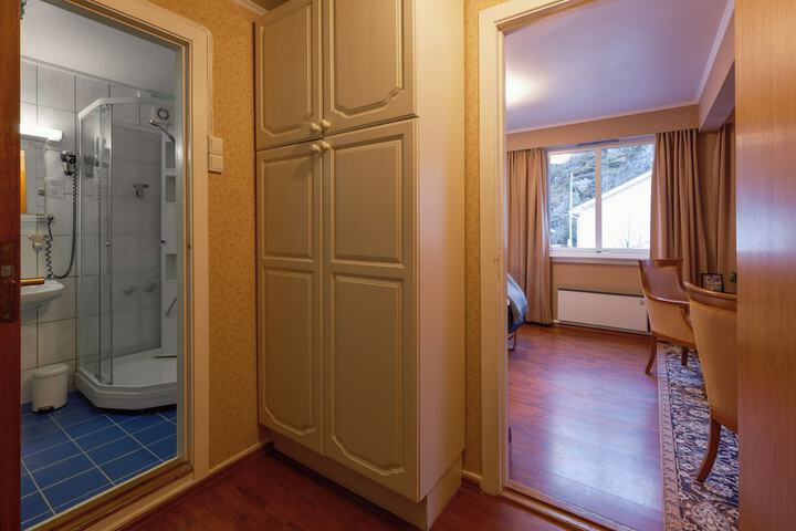 Room 18 of 78