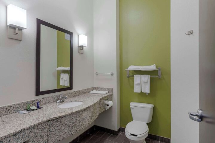 Room 20 of 44