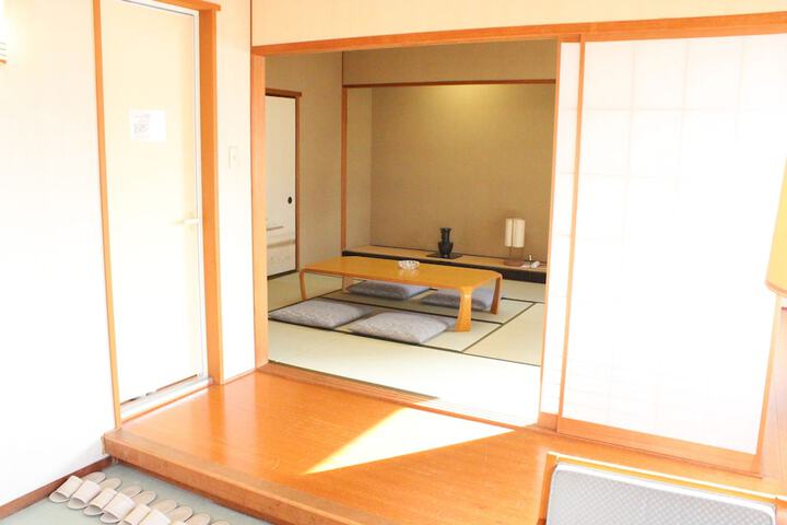 Room 18 of 47