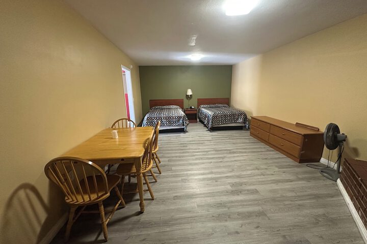 Room 5 of 20