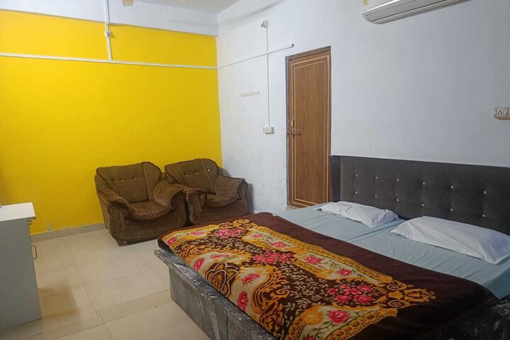 Room 4 of 21