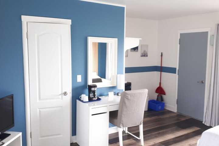 Room 48 of 118