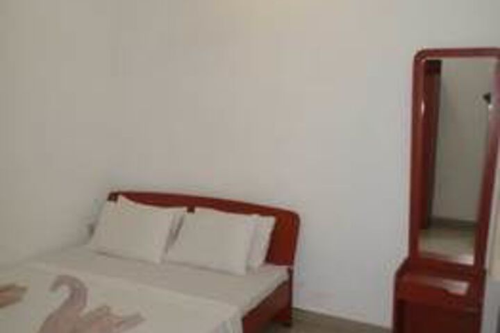 Room 4 of 26