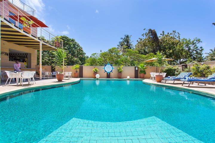 Pool 32 of 57