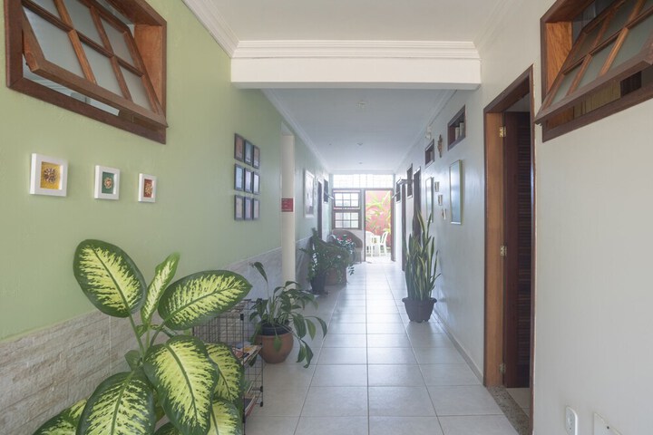 Ballroom/Hall 12 of 13