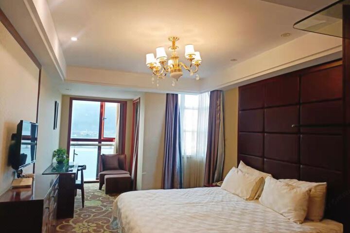 Wencheng Holiday Fashion Hotel
