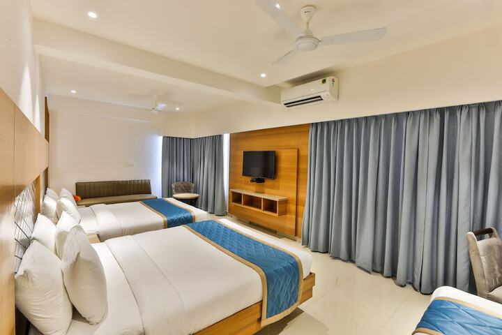 Room 29 of 61