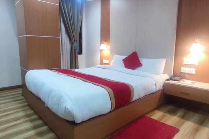 Room 16 of 28