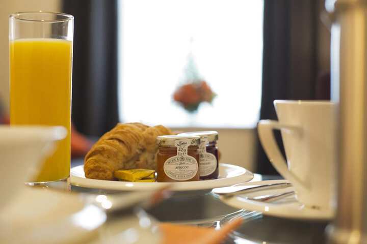 Breakfast/Coffee Service 16 of 18