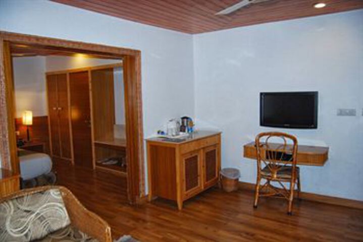 Room 25 of 48