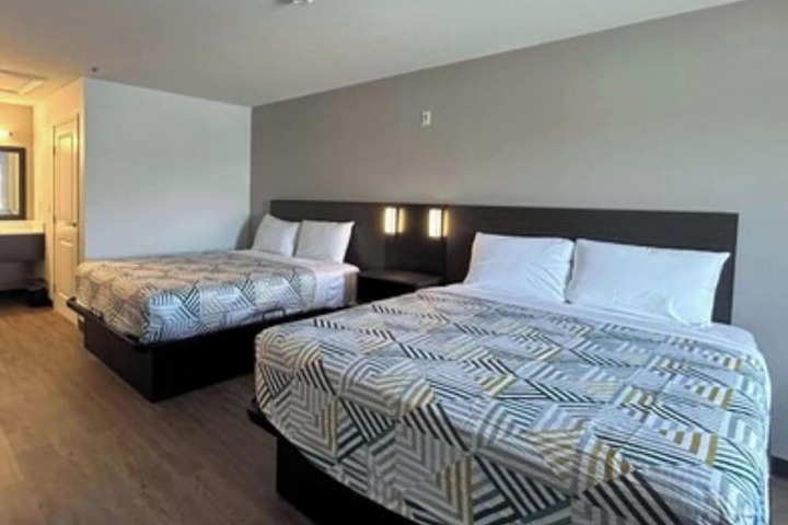 Room 3 of 15