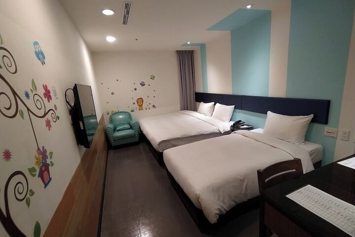 Room 29 of 68