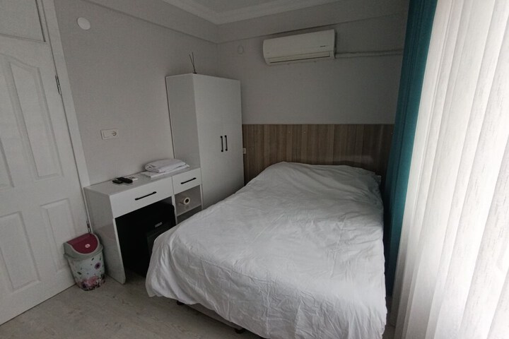 Room 17 of 49