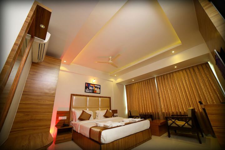 Room 5 of 24