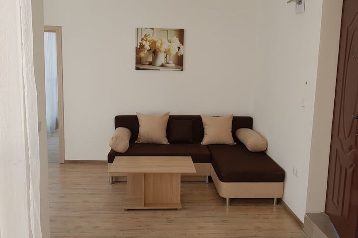 Room 16 of 53