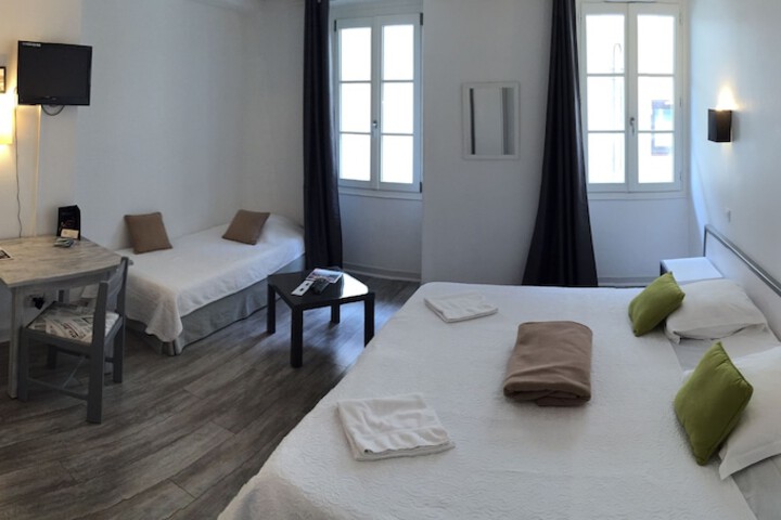 Room 10 of 40