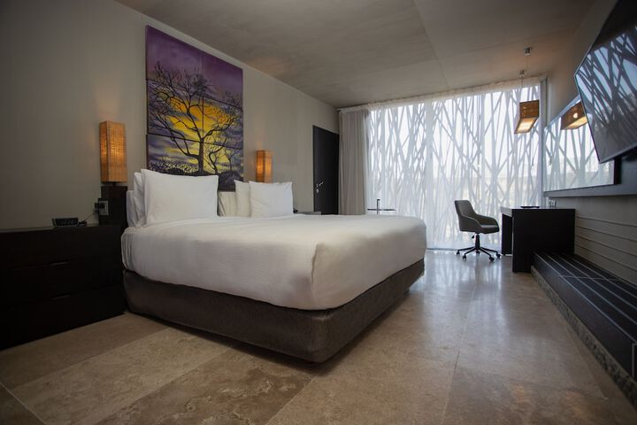 Room 5 of 35