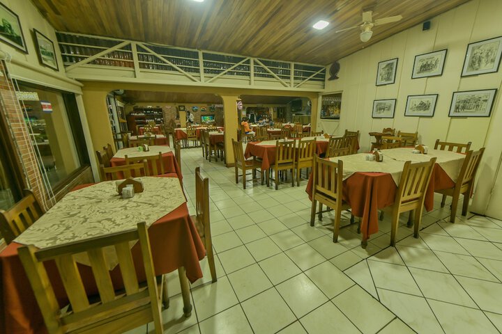 Dining 41 of 56