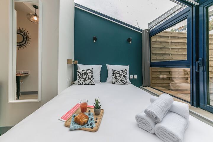 Room 15 of 111
