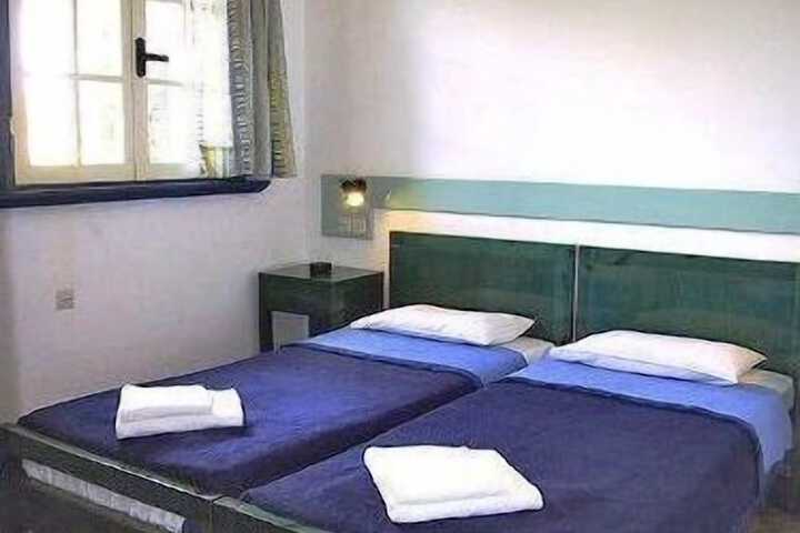 Room 3 of 14