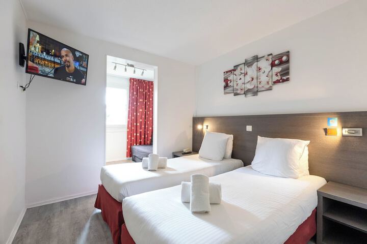 Room 4 of 67